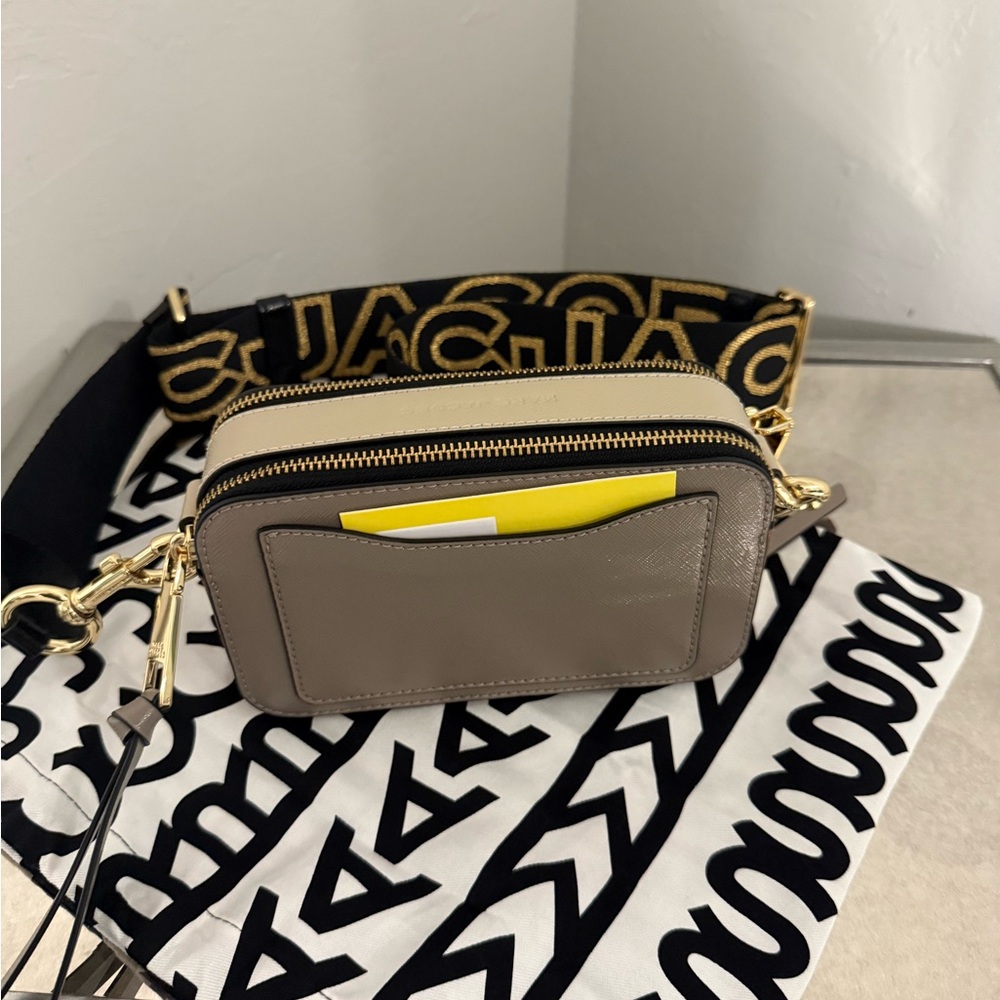 New Marc Jacob’s Snapshot Leather bag - Picture 5 of 7